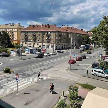 Priestranny 3 Izb. Apartman V Centre S Parkovanim. Banská Bystrica Exteriér fotografie