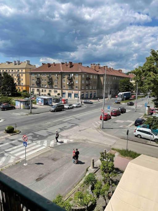 Priestranny 3 Izb. Apartman V Centre S Parkovanim. Banská Bystrica Exteriér fotografie